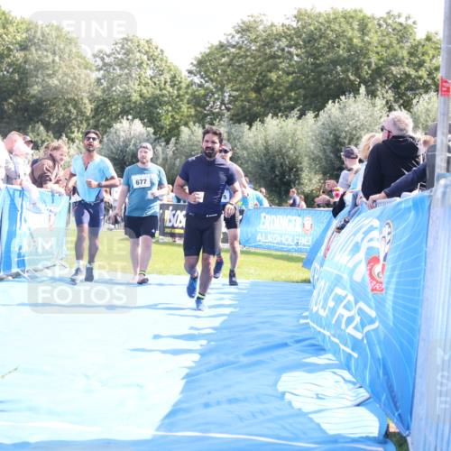 25.08.2024 - Elbe Triathlon Hamburg H.Heesch http://msf.ph/oto/6875414 25.08.2024 11:40:41 Ziel 267, 626, 677, 775 meine-sportfotos.de