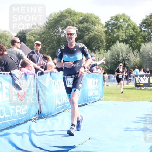 25.08.2024 - Elbe Triathlon Hamburg H.Heesch http://msf.ph/oto/6875424 25.08.2024 12:03:33 Ziel 1442, 1539, 1646, 1654, 1699 meine-sportfotos.de