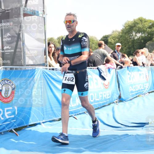 25.08.2024 - Elbe Triathlon Hamburg H.Heesch http://msf.ph/oto/6875430 25.08.2024 12:03:34 Ziel 1442, 1539, 1646, 1654, 1699 meine-sportfotos.de