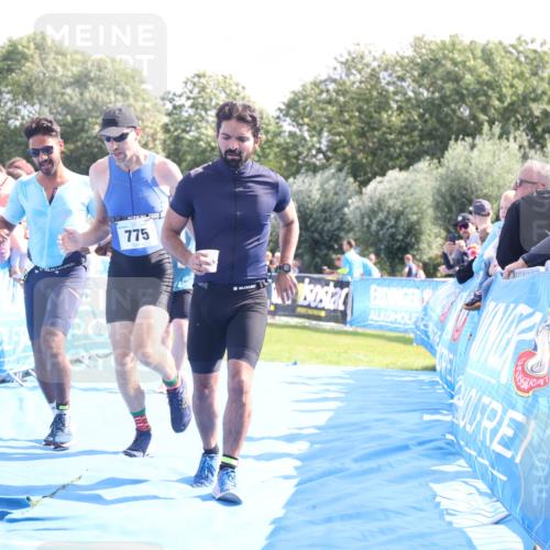 25.08.2024 - Elbe Triathlon Hamburg H.Heesch http://msf.ph/oto/6875441 25.08.2024 11:40:43 Ziel 267, 626, 677, 775 meine-sportfotos.de