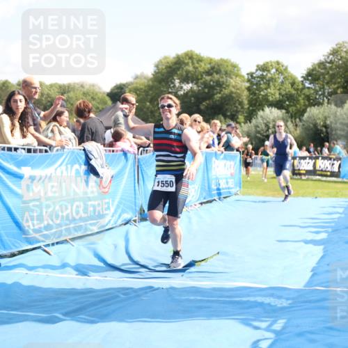 25.08.2024 - Elbe Triathlon Hamburg H.Heesch http://msf.ph/oto/6875459 25.08.2024 12:03:53 Ziel 480, 603, 1533, 1550 meine-sportfotos.de