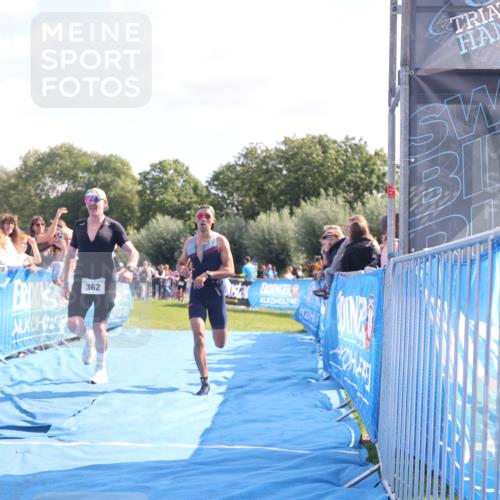 25.08.2024 - Elbe Triathlon Hamburg H.Heesch http://msf.ph/oto/6875460 25.08.2024 11:15:06 Ziel 214, 362 meine-sportfotos.de