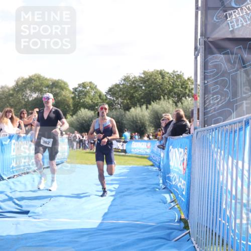 25.08.2024 - Elbe Triathlon Hamburg H.Heesch http://msf.ph/oto/6875465 25.08.2024 11:15:06 Ziel 214, 362 meine-sportfotos.de
