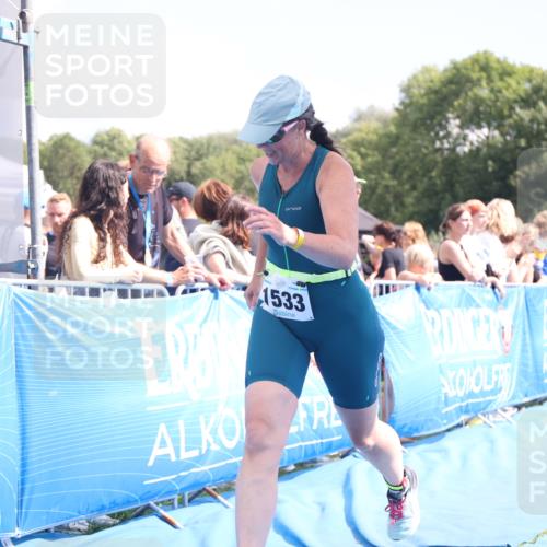 25.08.2024 - Elbe Triathlon Hamburg H.Heesch http://msf.ph/oto/6875485 25.08.2024 12:03:59 Ziel 603, 1533, 1550, 1585, 1590 meine-sportfotos.de