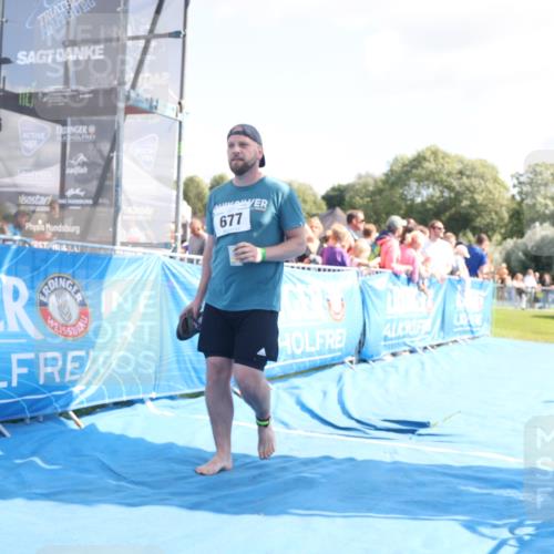 25.08.2024 - Elbe Triathlon Hamburg H.Heesch http://msf.ph/oto/6875489 25.08.2024 11:40:47 Ziel 267, 626, 677, 775 meine-sportfotos.de