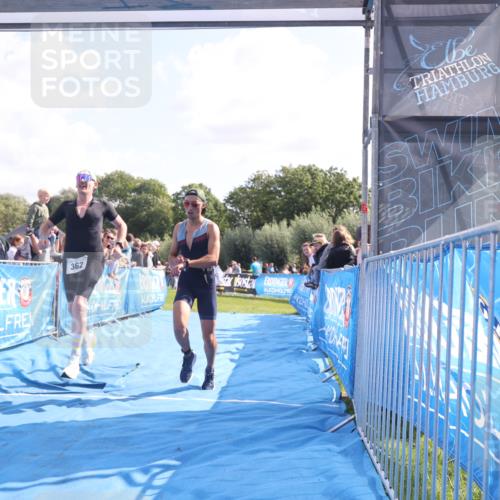 25.08.2024 - Elbe Triathlon Hamburg H.Heesch http://msf.ph/oto/6875490 25.08.2024 11:15:07 Ziel 214, 362 meine-sportfotos.de