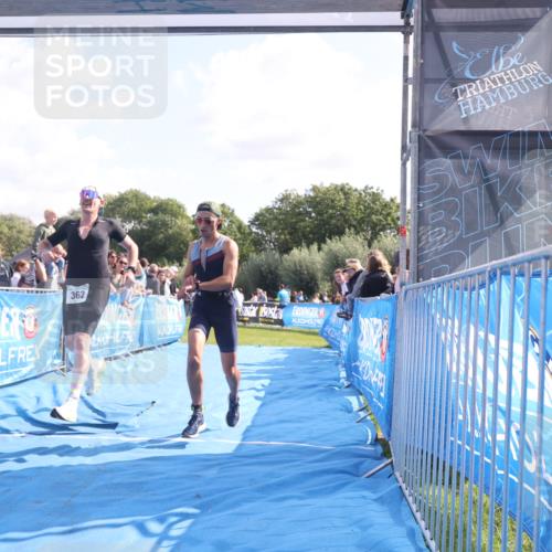 25.08.2024 - Elbe Triathlon Hamburg H.Heesch http://msf.ph/oto/6875493 25.08.2024 11:15:07 Ziel 214, 362 meine-sportfotos.de