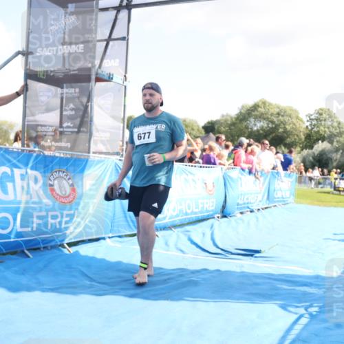 25.08.2024 - Elbe Triathlon Hamburg H.Heesch http://msf.ph/oto/6875494 25.08.2024 11:40:47 Ziel 267, 626, 677, 775 meine-sportfotos.de