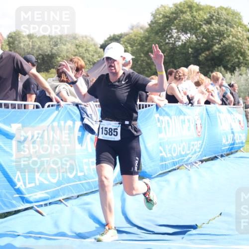 25.08.2024 - Elbe Triathlon Hamburg H.Heesch http://msf.ph/oto/6875507 25.08.2024 12:04:06 Ziel 1491, 1493, 1533, 1585, 1590, 1685 meine-sportfotos.de