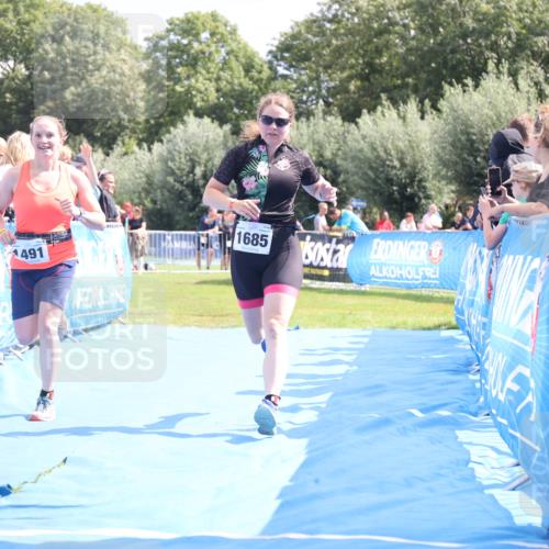 25.08.2024 - Elbe Triathlon Hamburg H.Heesch http://msf.ph/oto/6875511 25.08.2024 12:04:08 Ziel 1491, 1493, 1585, 1590, 1685 meine-sportfotos.de