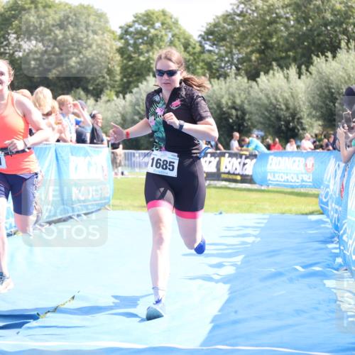 25.08.2024 - Elbe Triathlon Hamburg H.Heesch http://msf.ph/oto/6875514 25.08.2024 12:04:08 Ziel 1491, 1493, 1585, 1590, 1685 meine-sportfotos.de