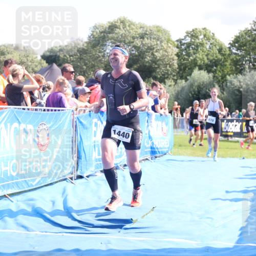 25.08.2024 - Elbe Triathlon Hamburg H.Heesch http://msf.ph/oto/6875515 25.08.2024 11:40:58 Ziel 375, 470, 1422, 1440 meine-sportfotos.de