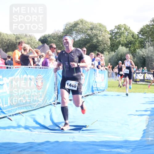 25.08.2024 - Elbe Triathlon Hamburg H.Heesch http://msf.ph/oto/6875524 25.08.2024 11:40:58 Ziel 375, 470, 1422, 1440 meine-sportfotos.de