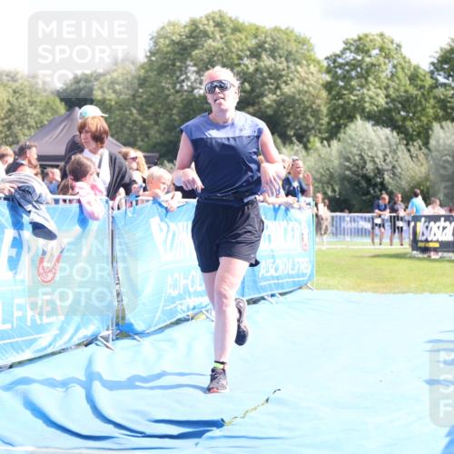 25.08.2024 - Elbe Triathlon Hamburg H.Heesch http://msf.ph/oto/6875525 25.08.2024 12:04:33 Ziel 1486 meine-sportfotos.de