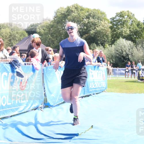 25.08.2024 - Elbe Triathlon Hamburg H.Heesch http://msf.ph/oto/6875531 25.08.2024 12:04:33 Ziel 1486 meine-sportfotos.de