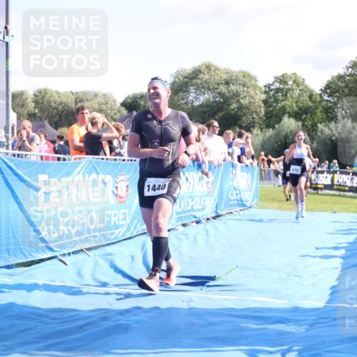 25.08.2024 - Elbe Triathlon Hamburg H.Heesch http://msf.ph/oto/6875536 25.08.2024 11:40:59 Ziel 375, 470, 1422, 1440 meine-sportfotos.de