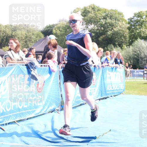 25.08.2024 - Elbe Triathlon Hamburg H.Heesch http://msf.ph/oto/6875545 25.08.2024 12:04:33 Ziel 1486 meine-sportfotos.de