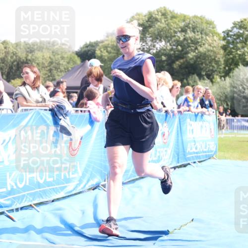 25.08.2024 - Elbe Triathlon Hamburg H.Heesch http://msf.ph/oto/6875548 25.08.2024 12:04:33 Ziel 1486 meine-sportfotos.de