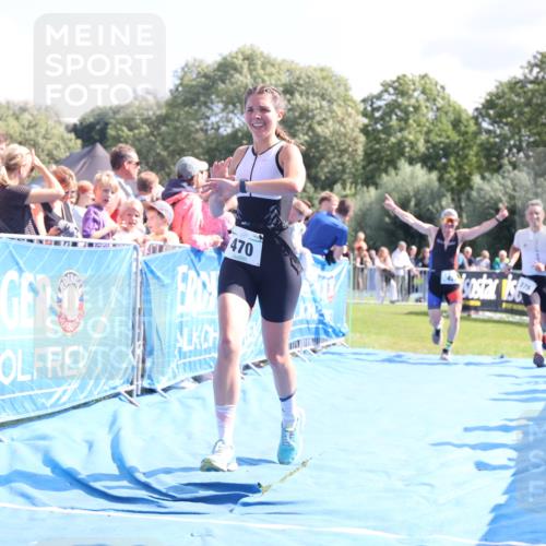 25.08.2024 - Elbe Triathlon Hamburg H.Heesch http://msf.ph/oto/6875566 25.08.2024 11:41:00 Ziel 375, 470, 1422, 1440 meine-sportfotos.de