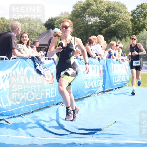 25.08.2024 - Elbe Triathlon Hamburg H.Heesch http://msf.ph/oto/6875570 25.08.2024 12:04:42 Ziel 495, 1704 meine-sportfotos.de