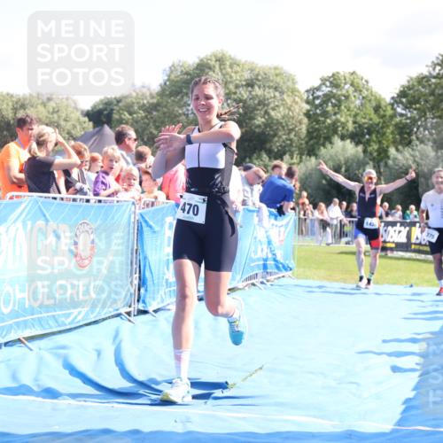 25.08.2024 - Elbe Triathlon Hamburg H.Heesch http://msf.ph/oto/6875572 25.08.2024 11:41:01 Ziel 375, 470, 1422, 1440 meine-sportfotos.de