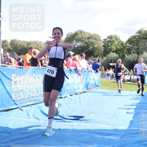 25.08.2024 - Elbe Triathlon Hamburg H.Heesch http://msf.ph/oto/6875594 25.08.2024 11:41:01 Ziel 375, 470, 1422, 1440 meine-sportfotos.de