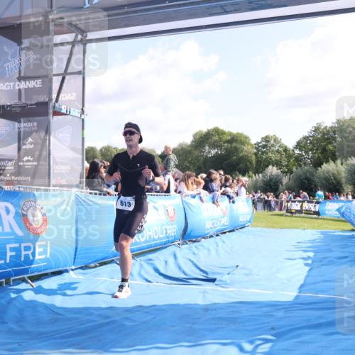 25.08.2024 - Elbe Triathlon Hamburg H.Heesch http://msf.ph/oto/6875595 25.08.2024 11:15:29 Ziel 613, 629 meine-sportfotos.de