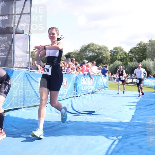 25.08.2024 - Elbe Triathlon Hamburg H.Heesch http://msf.ph/oto/6875608 25.08.2024 11:41:01 Ziel 375, 470, 1422, 1440 meine-sportfotos.de