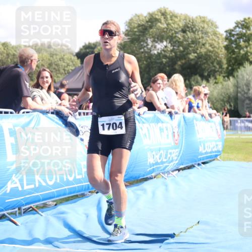 25.08.2024 - Elbe Triathlon Hamburg H.Heesch http://msf.ph/oto/6875627 25.08.2024 12:04:44 Ziel 495, 1704 meine-sportfotos.de