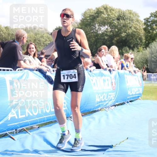 25.08.2024 - Elbe Triathlon Hamburg H.Heesch http://msf.ph/oto/6875631 25.08.2024 12:04:44 Ziel 495, 1704 meine-sportfotos.de