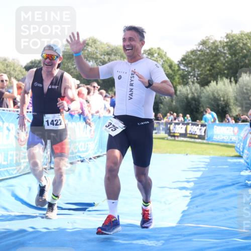25.08.2024 - Elbe Triathlon Hamburg H.Heesch http://msf.ph/oto/6875632 25.08.2024 11:41:03 Ziel 375, 470, 1422, 1440 meine-sportfotos.de