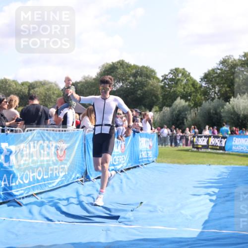 25.08.2024 - Elbe Triathlon Hamburg H.Heesch http://msf.ph/oto/6875644 25.08.2024 11:15:49 Ziel 618 meine-sportfotos.de