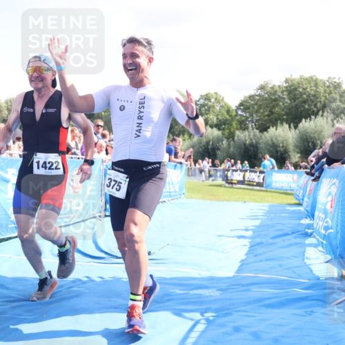 25.08.2024 - Elbe Triathlon Hamburg H.Heesch http://msf.ph/oto/6875649 25.08.2024 11:41:03 Ziel 375, 470, 1422, 1440 meine-sportfotos.de