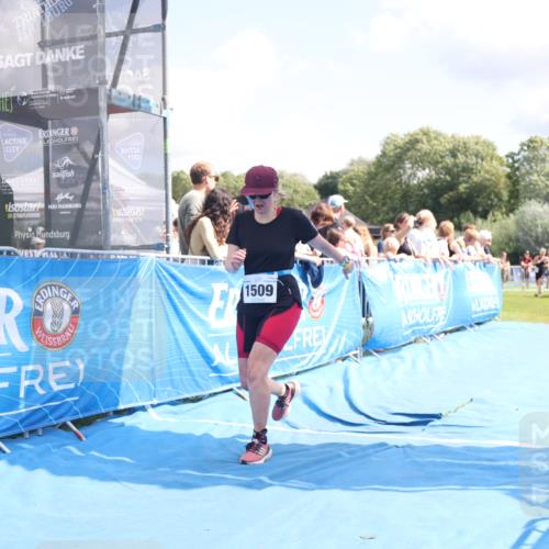 25.08.2024 - Elbe Triathlon Hamburg H.Heesch http://msf.ph/oto/6875662 25.08.2024 12:05:11 Ziel 1509, 1596 meine-sportfotos.de