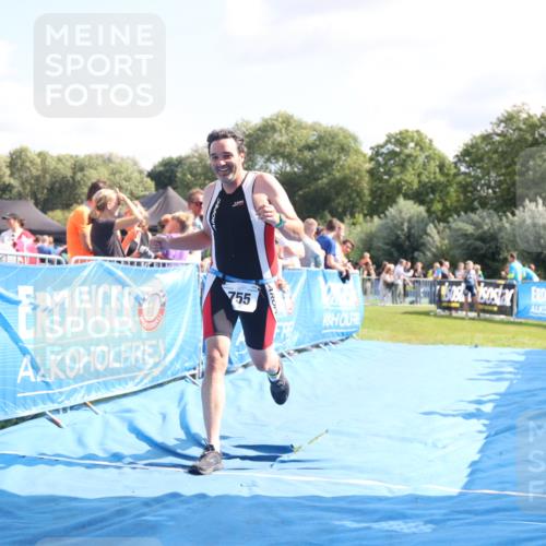 25.08.2024 - Elbe Triathlon Hamburg H.Heesch http://msf.ph/oto/6875670 25.08.2024 11:41:19 Ziel 755 meine-sportfotos.de