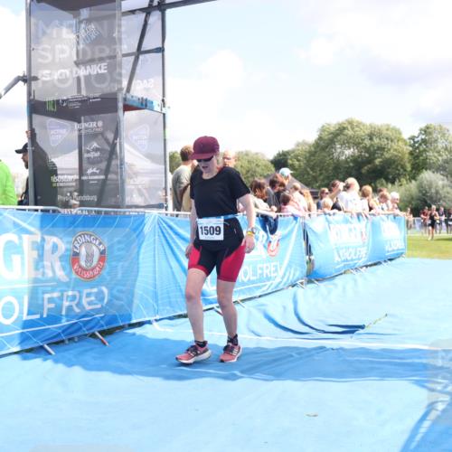25.08.2024 - Elbe Triathlon Hamburg H.Heesch http://msf.ph/oto/6875671 25.08.2024 12:05:11 Ziel 1509, 1596 meine-sportfotos.de