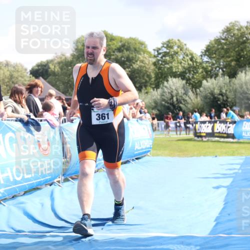 25.08.2024 - Elbe Triathlon Hamburg H.Heesch http://msf.ph/oto/6875704 25.08.2024 12:05:24 Ziel 361, 1596, 1603 meine-sportfotos.de