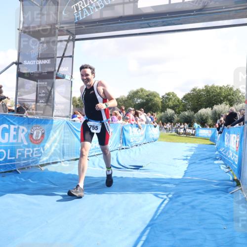 25.08.2024 - Elbe Triathlon Hamburg H.Heesch http://msf.ph/oto/6875706 25.08.2024 11:41:20 Ziel 755 meine-sportfotos.de