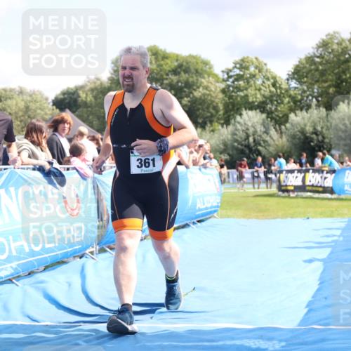 25.08.2024 - Elbe Triathlon Hamburg H.Heesch http://msf.ph/oto/6875707 25.08.2024 12:05:24 Ziel 361, 1596, 1603 meine-sportfotos.de