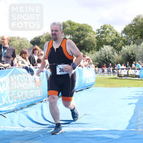 25.08.2024 - Elbe Triathlon Hamburg H.Heesch http://msf.ph/oto/6875713 25.08.2024 12:05:24 Ziel 361, 1596, 1603 meine-sportfotos.de