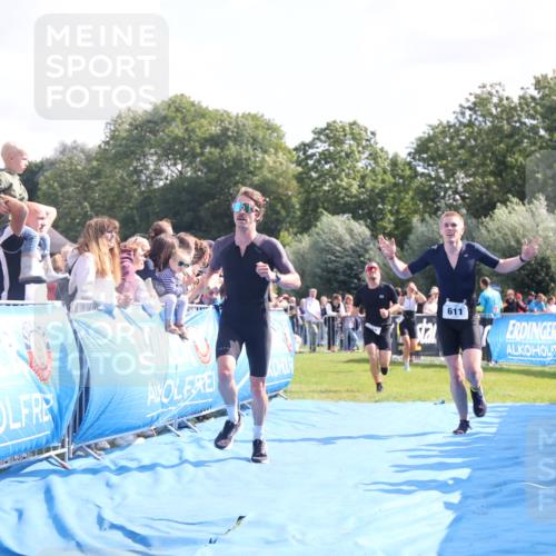 25.08.2024 - Elbe Triathlon Hamburg H.Heesch http://msf.ph/oto/6875752 25.08.2024 11:16:24 Ziel 607, 611, 693 meine-sportfotos.de