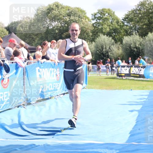 25.08.2024 - Elbe Triathlon Hamburg H.Heesch http://msf.ph/oto/6875753 25.08.2024 12:05:32 Ziel 1603, 1719 meine-sportfotos.de