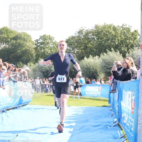 25.08.2024 - Elbe Triathlon Hamburg H.Heesch http://msf.ph/oto/6875762 25.08.2024 11:16:25 Ziel 607, 611, 693 meine-sportfotos.de