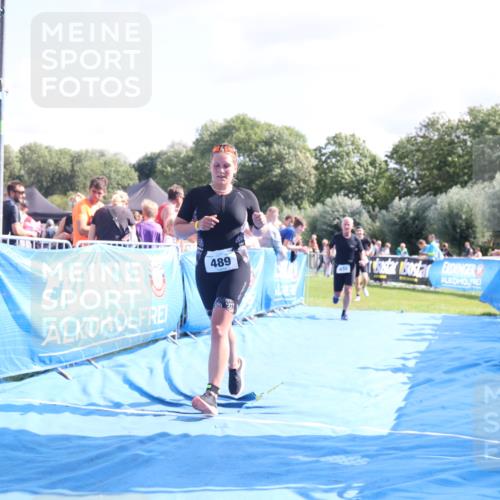 25.08.2024 - Elbe Triathlon Hamburg H.Heesch http://msf.ph/oto/6875764 25.08.2024 11:41:41 Ziel 430, 489, 577 meine-sportfotos.de