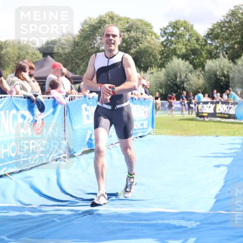 25.08.2024 - Elbe Triathlon Hamburg H.Heesch http://msf.ph/oto/6875769 25.08.2024 12:05:32 Ziel 1603, 1719 meine-sportfotos.de
