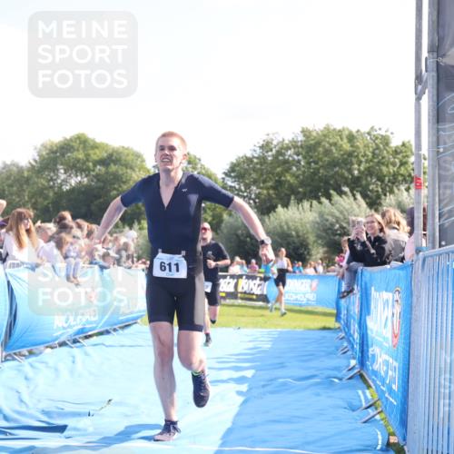 25.08.2024 - Elbe Triathlon Hamburg H.Heesch http://msf.ph/oto/6875786 25.08.2024 11:16:26 Ziel 607, 611, 693 meine-sportfotos.de