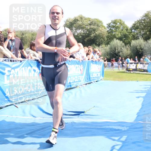 25.08.2024 - Elbe Triathlon Hamburg H.Heesch http://msf.ph/oto/6875790 25.08.2024 12:05:32 Ziel 1603, 1719 meine-sportfotos.de
