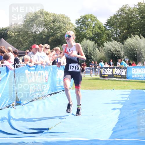 25.08.2024 - Elbe Triathlon Hamburg H.Heesch http://msf.ph/oto/6875795 25.08.2024 12:05:38 Ziel 1603, 1719 meine-sportfotos.de