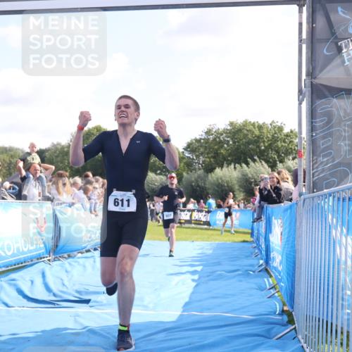 25.08.2024 - Elbe Triathlon Hamburg H.Heesch http://msf.ph/oto/6875800 25.08.2024 11:16:26 Ziel 607, 611, 693 meine-sportfotos.de