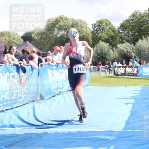 25.08.2024 - Elbe Triathlon Hamburg H.Heesch http://msf.ph/oto/6875811 25.08.2024 12:05:38 Ziel 1603, 1719 meine-sportfotos.de